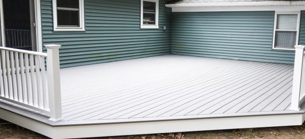 Cost of Vinyl Decking Installation in Everett